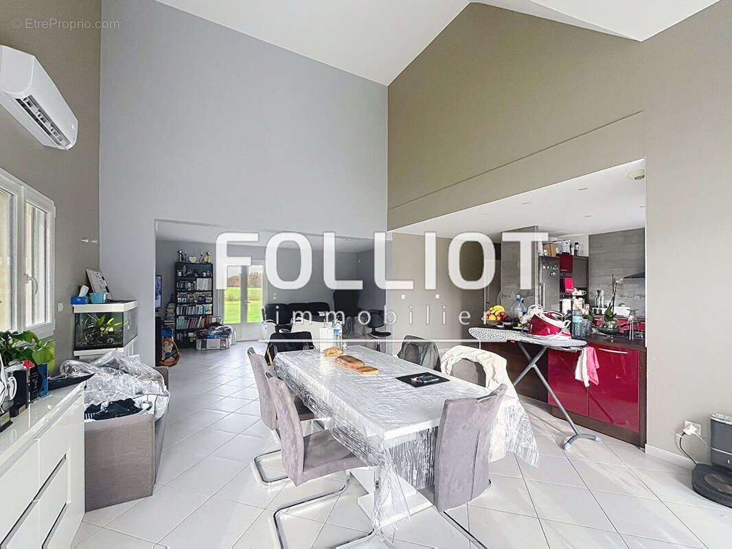 Maison à FRESNEY-LE-VIEUX