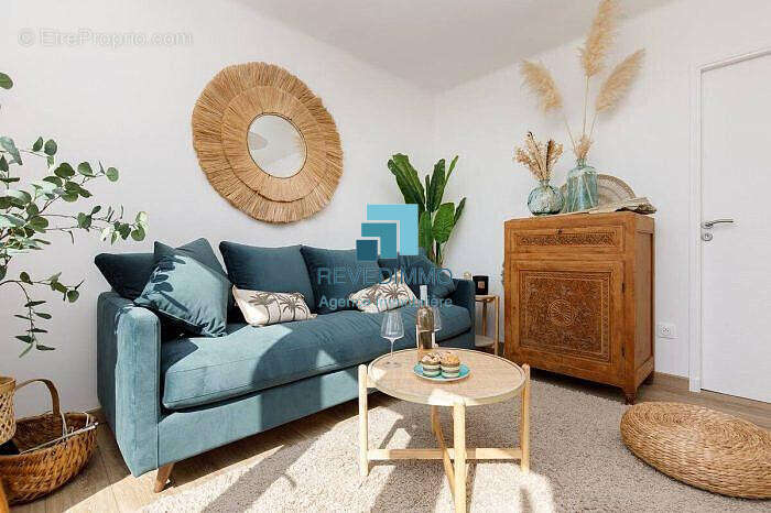 Appartement à ROQUEBRUNE-SUR-ARGENS