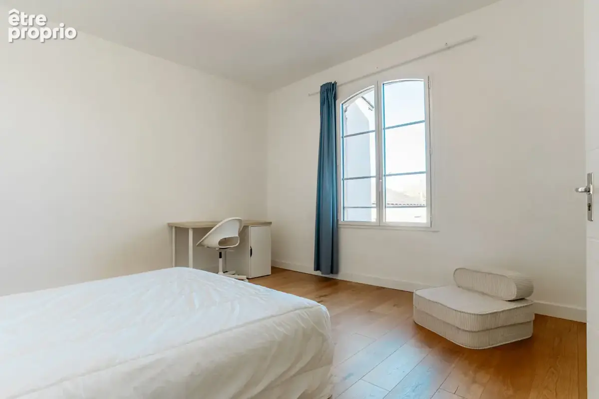 Maison de ville 6 pièces entièrement rénovée sur une belle parcelle - photo 8