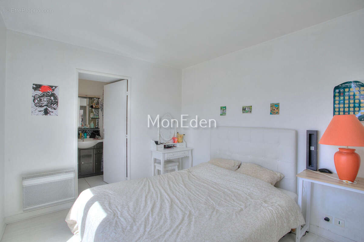 Appartement à CLICHY
