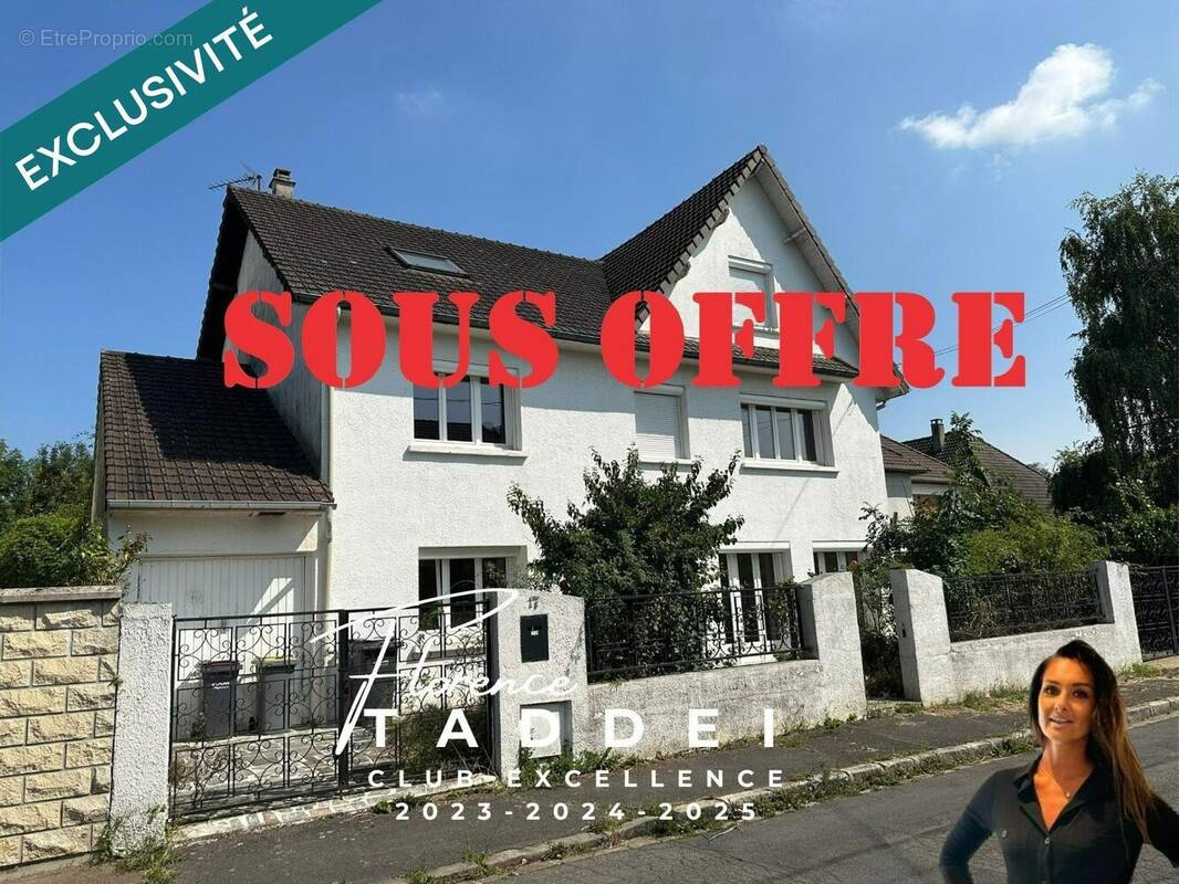 Photo 1 - Maison à BURES-SUR-YVETTE