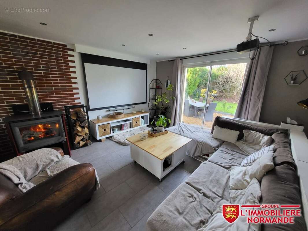 Maison à BONNIERES-SUR-SEINE