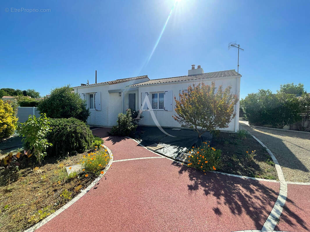 Maison à LONGEVILLE-SUR-MER