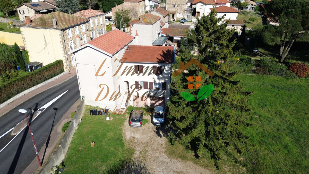 Maison à SAINT-UZE