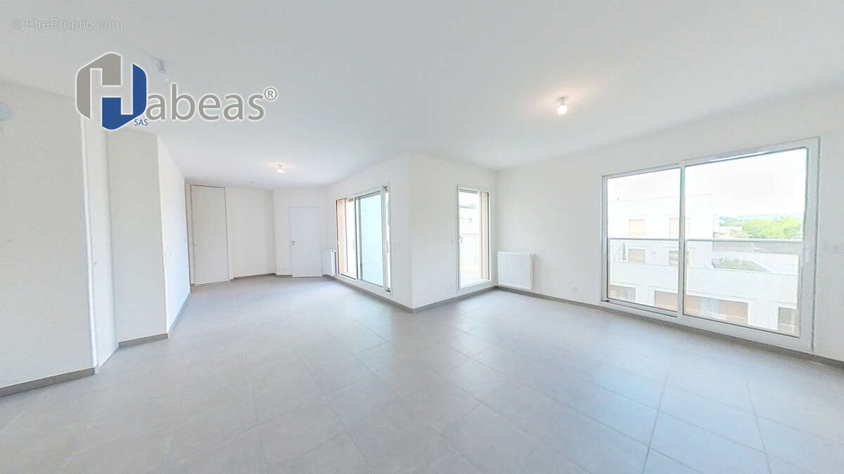 Appartement à LYON-8E