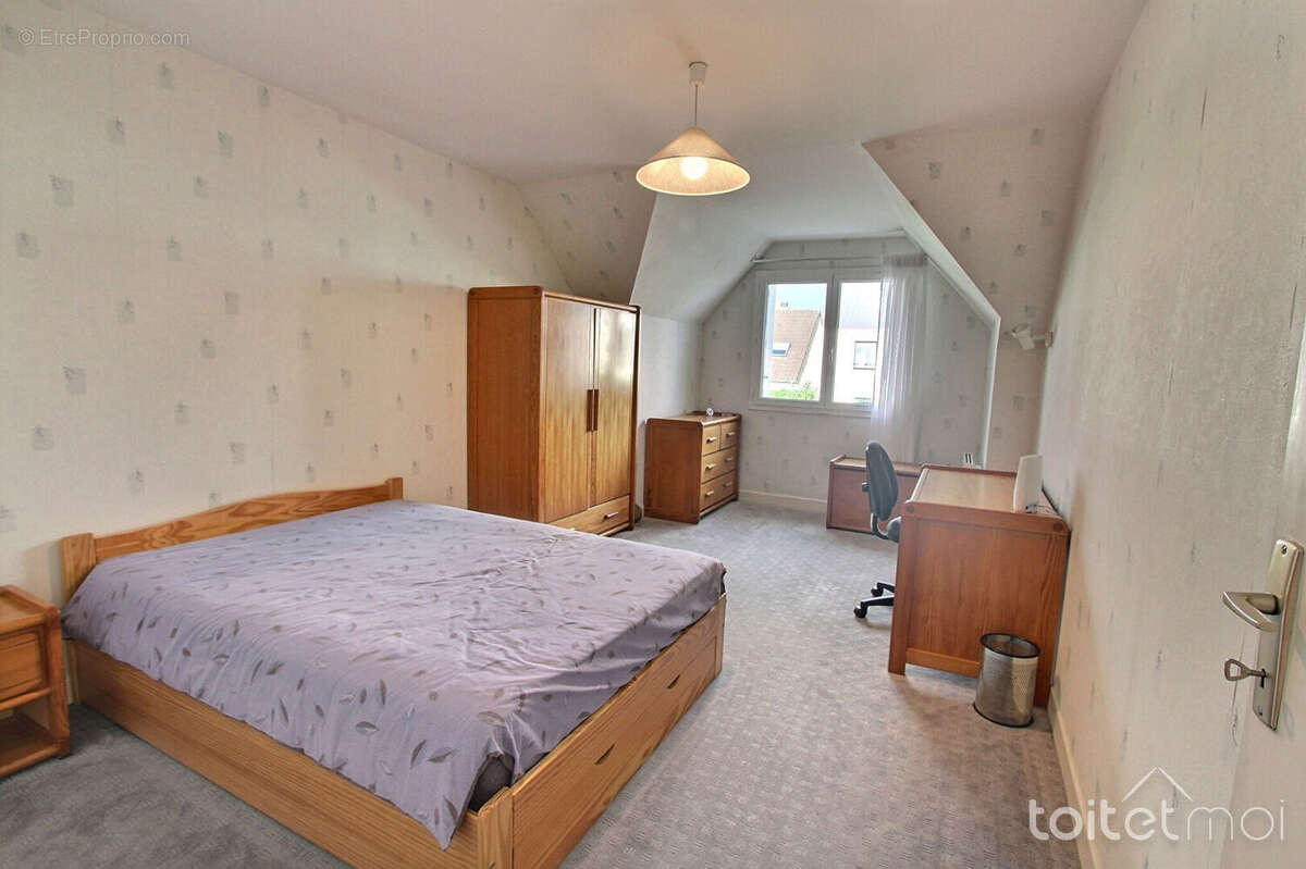 Maison à MAGNY-LES-HAMEAUX