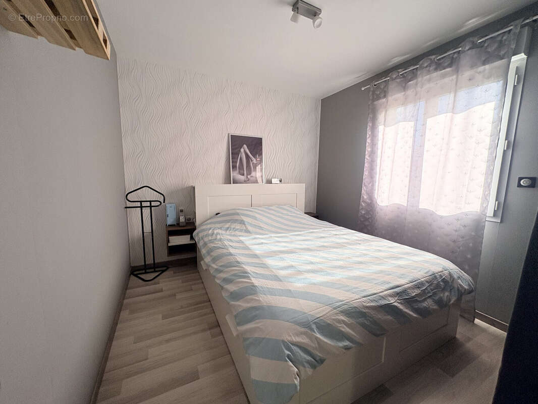 Maison 70 m² à Saint-Genes-Champanelle  - photo 3