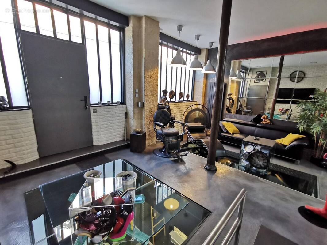 Appartement à PARIS-19E