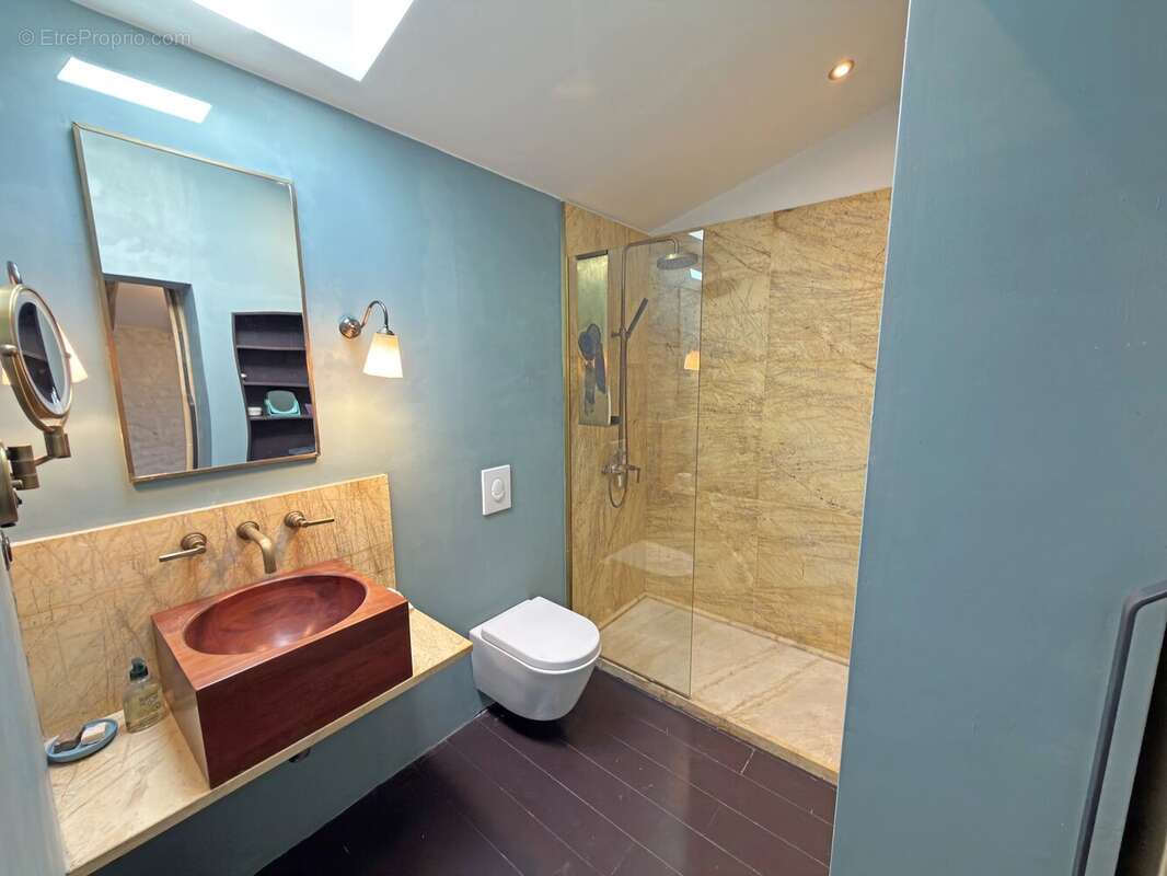 Charmante Propriété en Pierres avec Grange et Piscine ! - photo 12