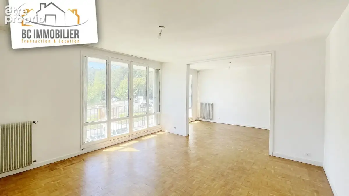 Appartement 3 pièces 82 m² à vendre à Ferney-Voltaire (01210) - photo 2