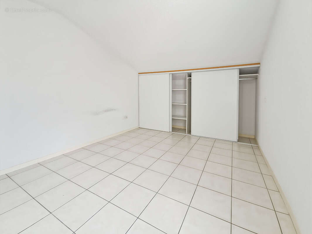 Appartement à CADAUJAC