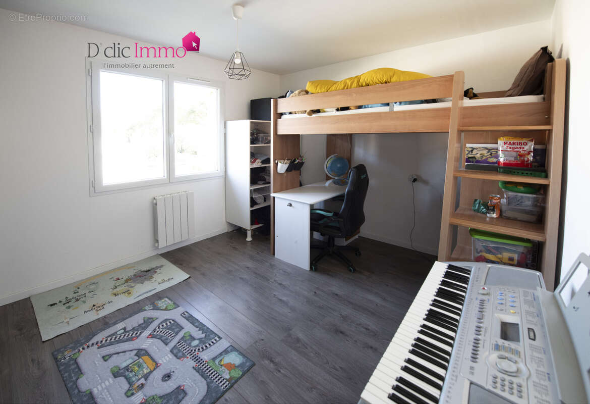 Maison à COMMEQUIERS