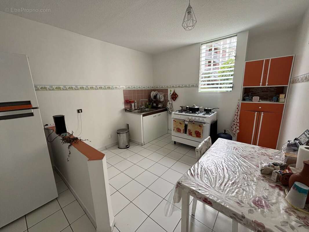 Appartement à SAINTE-LUCE