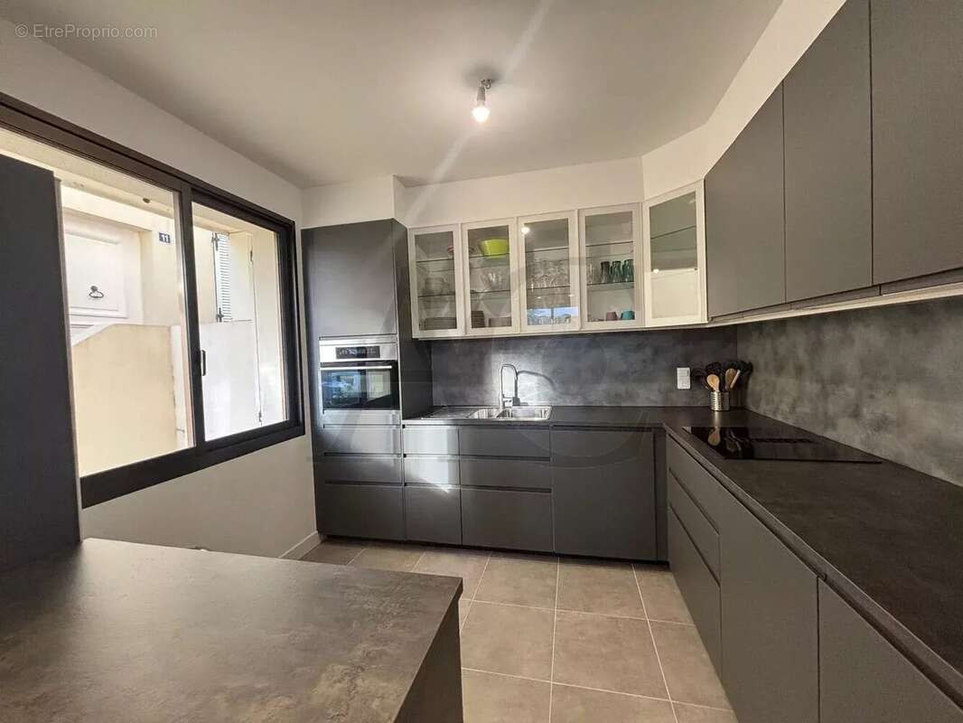 Appartement à VILLENEUVE-LOUBET