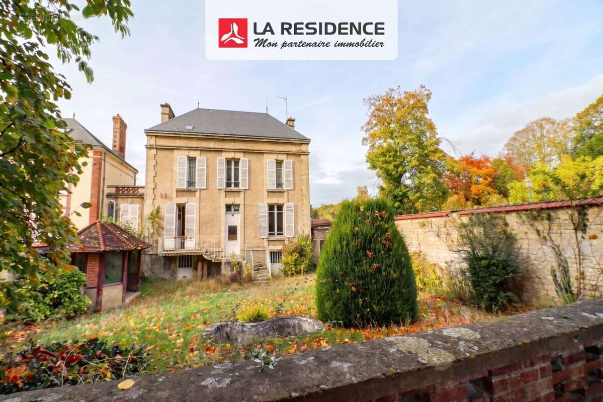 Maison 210 m² à Magny-En-Vexin  - photo 3