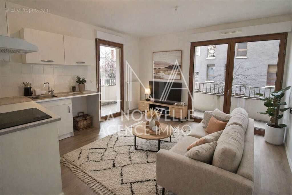 Appartement à LES LILAS