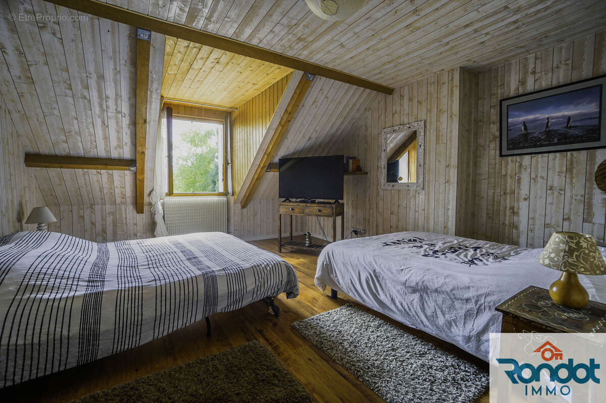 Maison à MAREY-SUR-TILLE