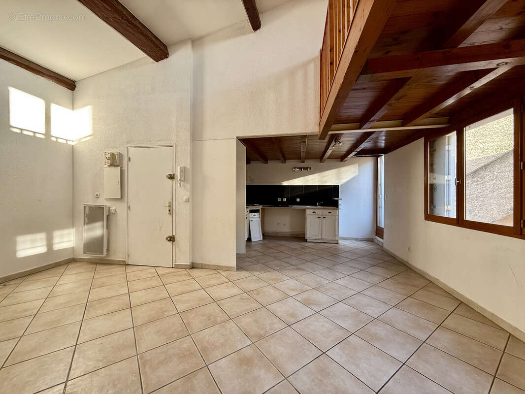 Appartement à FLORENSAC