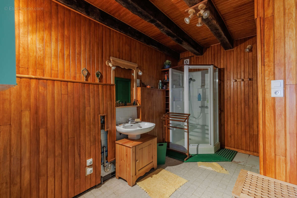 Maison à SAINT-PIERRE-DE-CHANDIEU