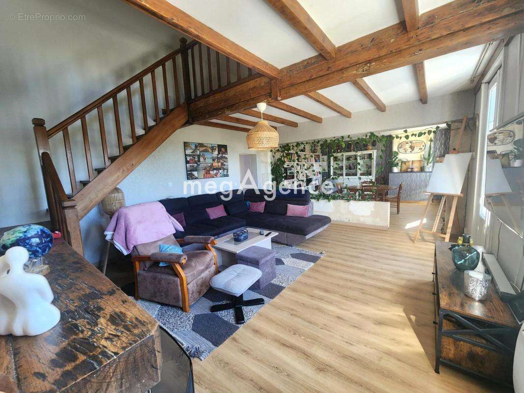 Maison à SAINT-ANDRE-DE-CUBZAC