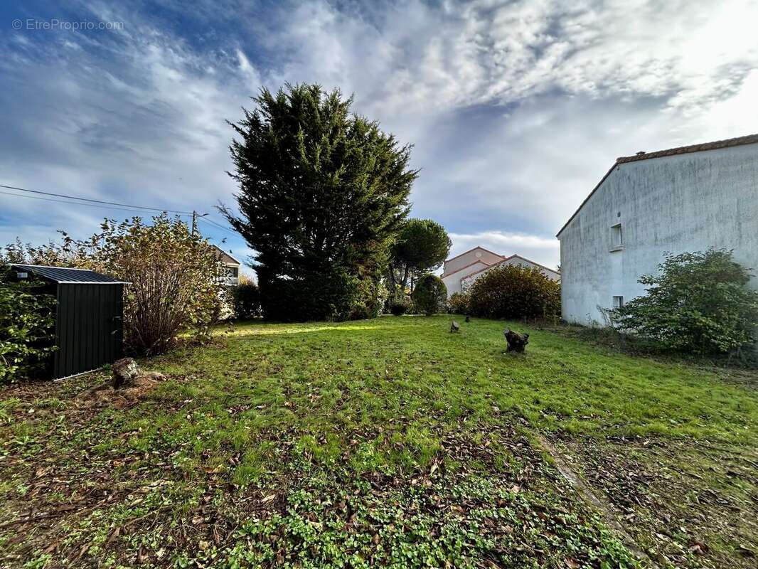 Terrain à BOUGUENAIS