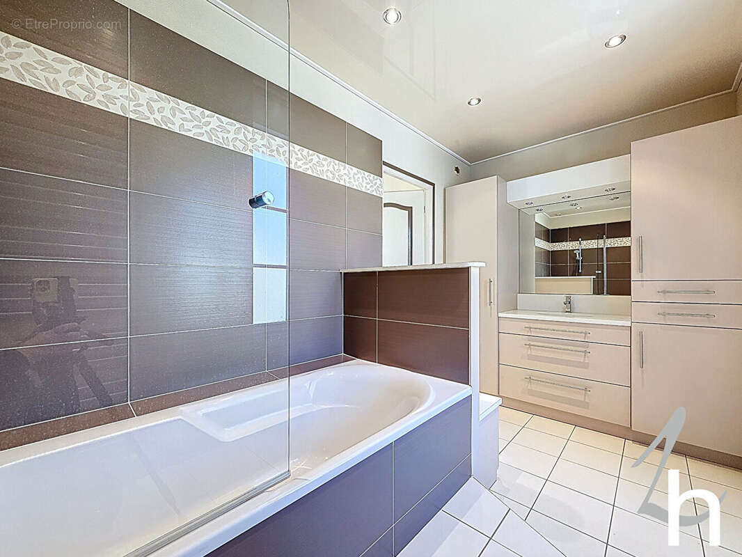 Maison à DOUVRES-LA-DELIVRANDE