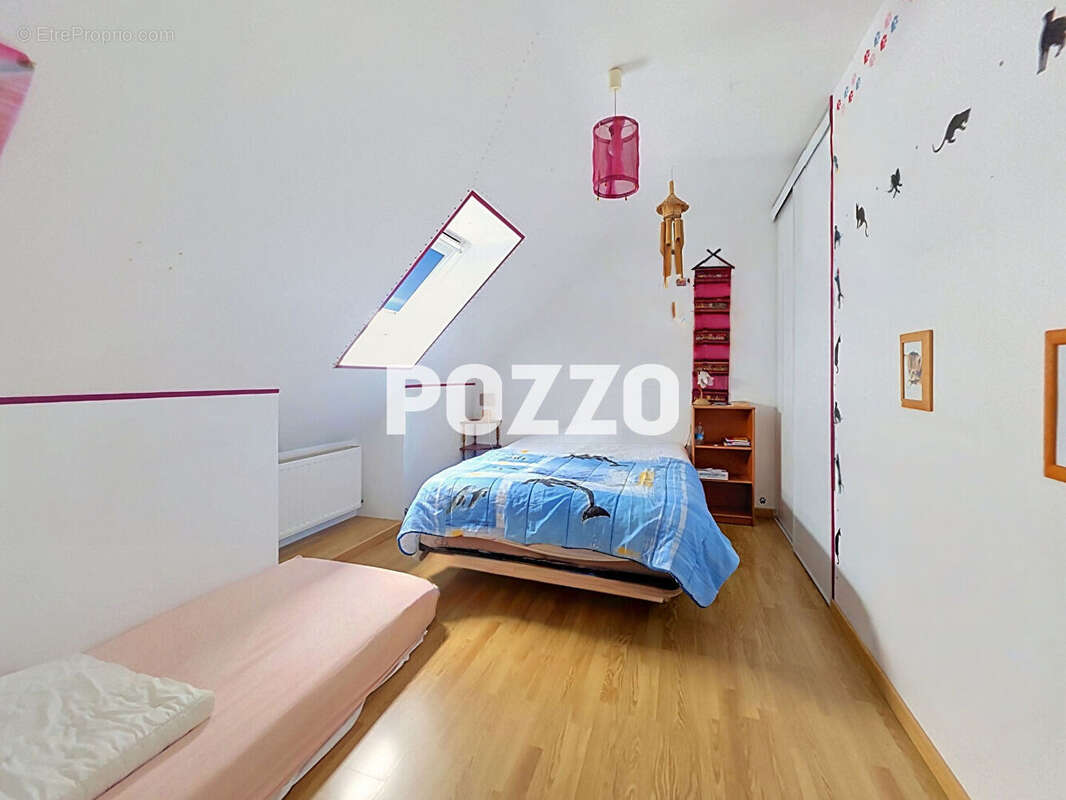 a vendre :Maison  6 chambres à côté de PÉRIERS- à moins de 20 kms de la mer- sous-sol complet - photo 16