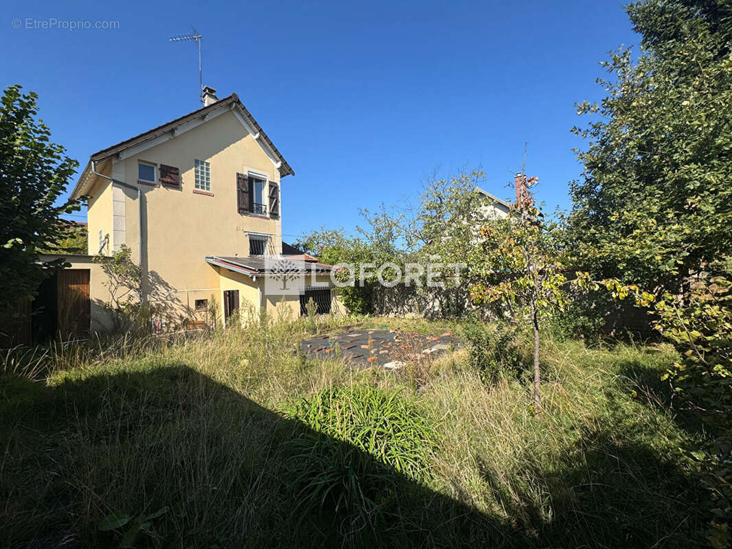 Maison à VILLEMOMBLE