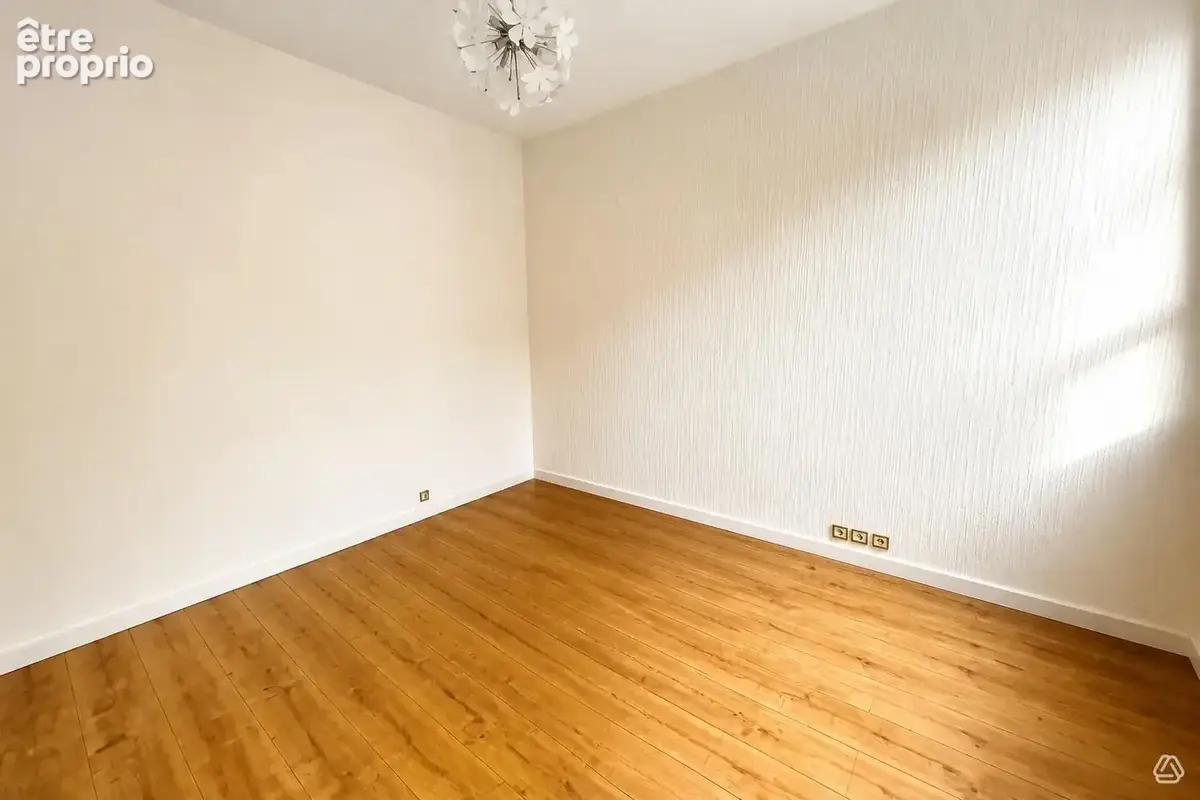 Appartement 122 m² à Vesoul  - photo 3