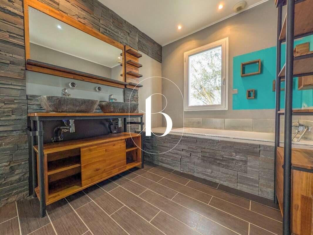 Maison à GOUDARGUES