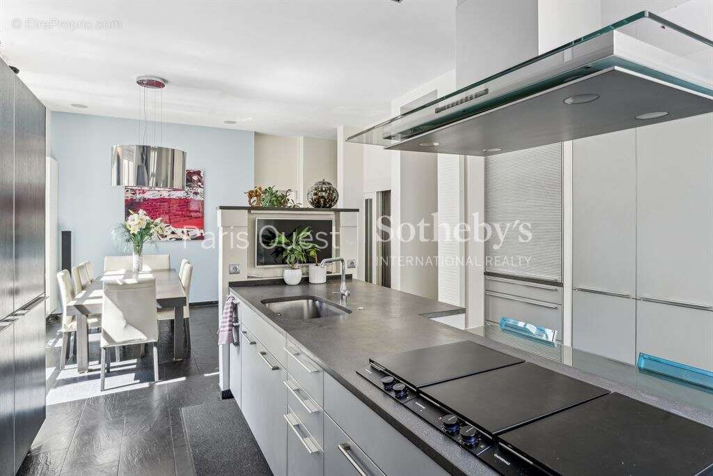 Maison à PARIS-16E