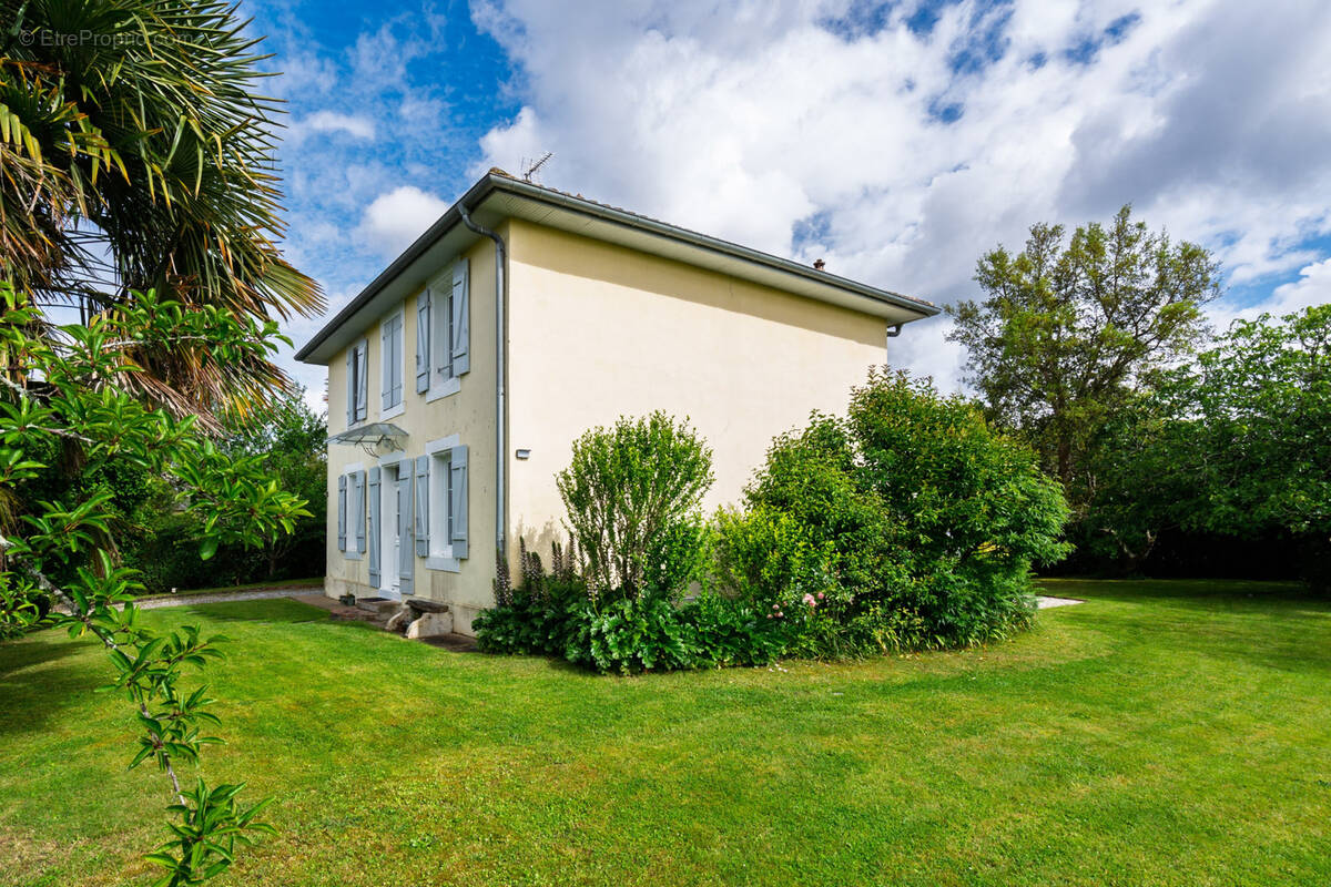 Maison à SAINT-JEAN-DE-MARSACQ