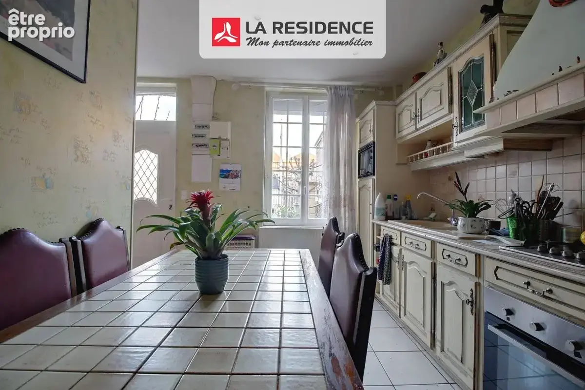 Maison 114 m² à Saint-Etienne-Du-Rouvray  - photo 3