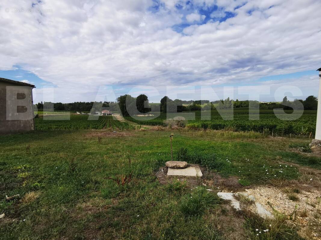 IMG_20220914_113925 - Maison à LUSSAC