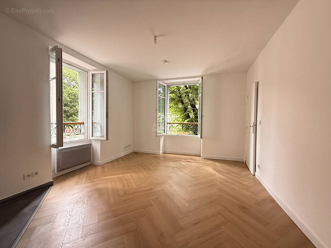 Appartement à CHAVILLE
