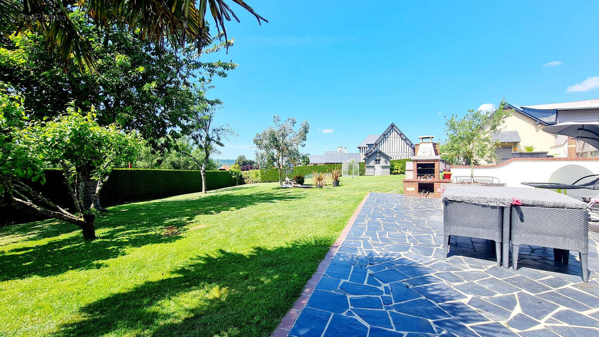 Maison à PONT-L&#039;EVEQUE