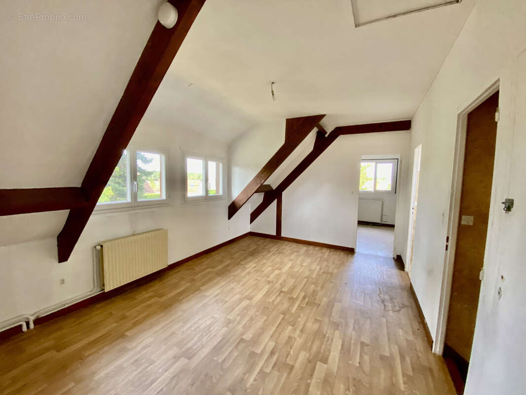 Maison à TRAINOU