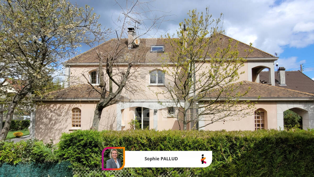 Maison à AULNAY-SOUS-BOIS