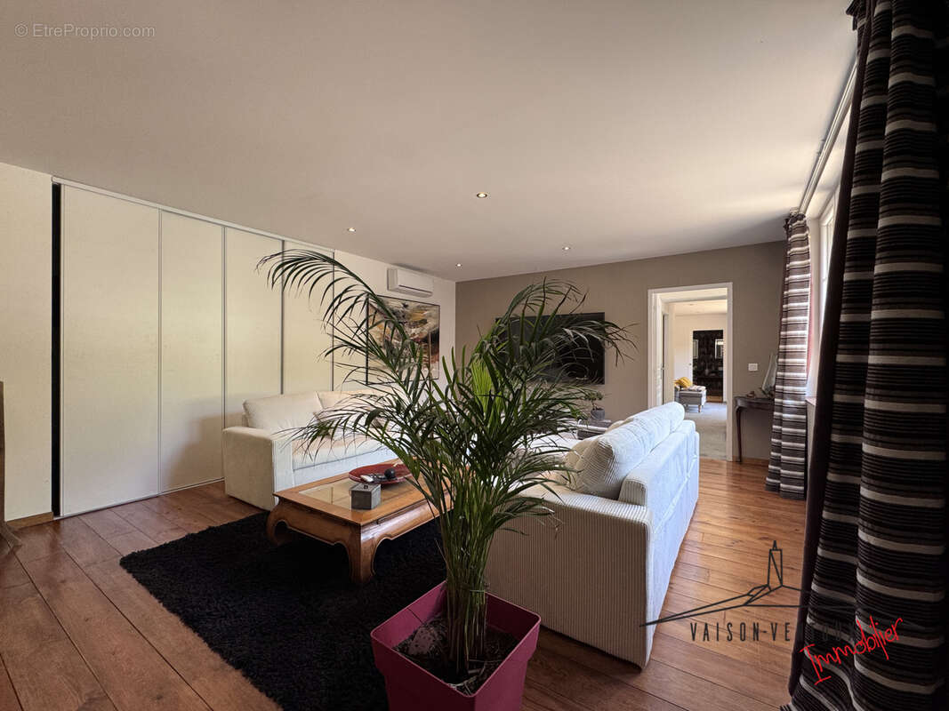 Propriété d'exception comprenant 3 logements - photo 12