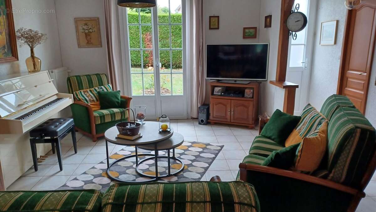 Maison à FAVEROLLES-SUR-CHER