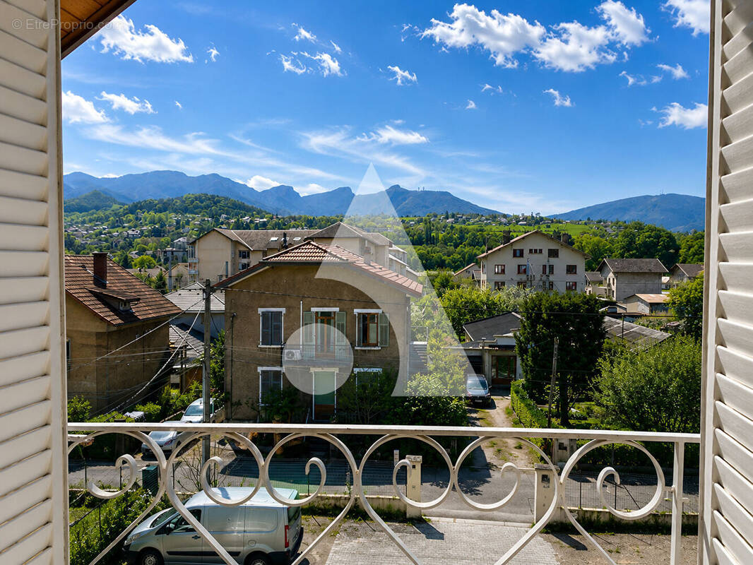 Appartement à BARBERAZ