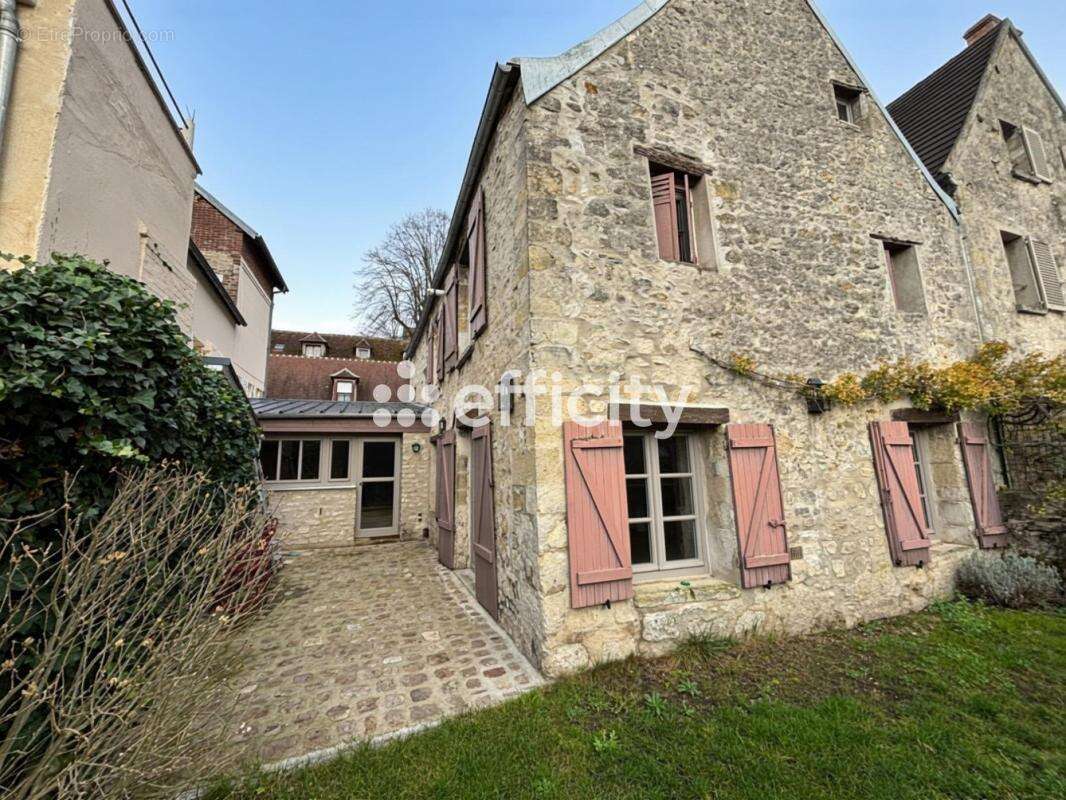 Maison à SENLIS