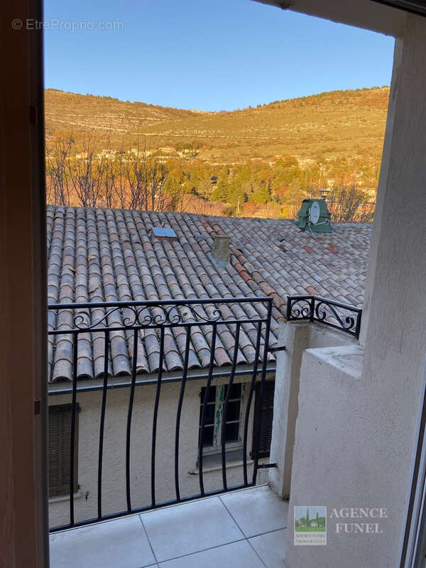 Appartement à SAINT-VALLIER-DE-THIEY