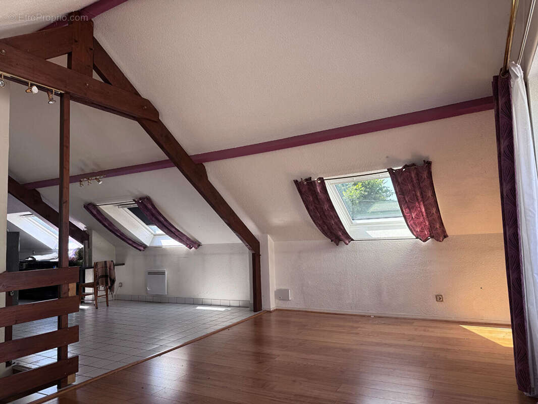 Appartement à MONT-SAINT-AIGNAN