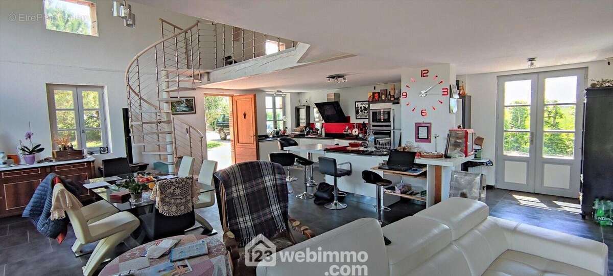 Maison 155 m² à Auvillar  - photo 76