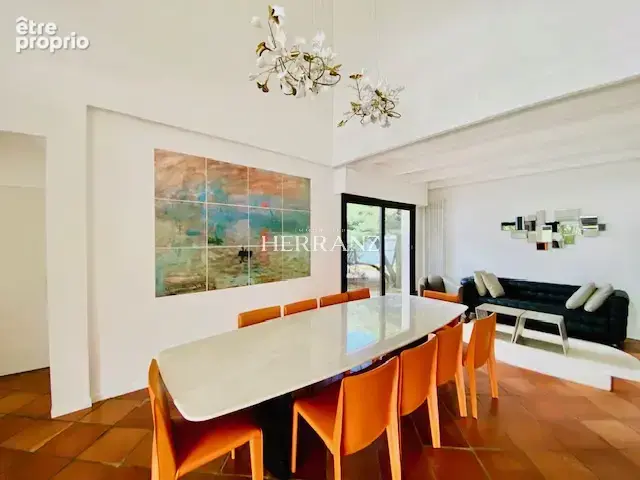 Maison familiale avec 4 suites parentales, piscine et environnement calme. - photo 5