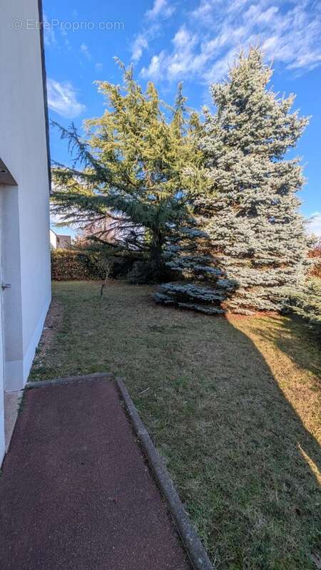 Maison à MONTLOUIS-SUR-LOIRE