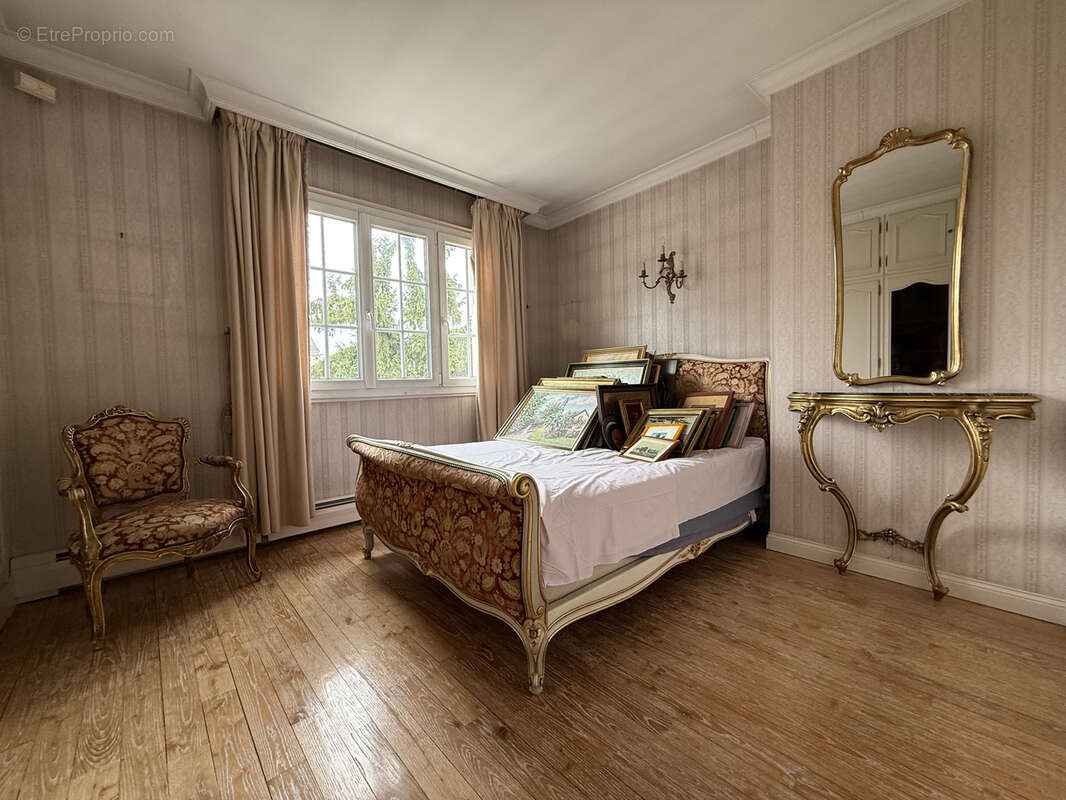 Maison à LE BLANC-MESNIL