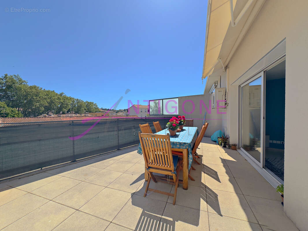 Appartement à SIX-FOURS-LES-PLAGES