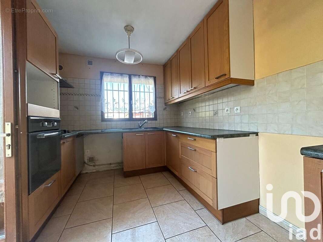 Photo 5 - Maison à VIRY-CHATILLON